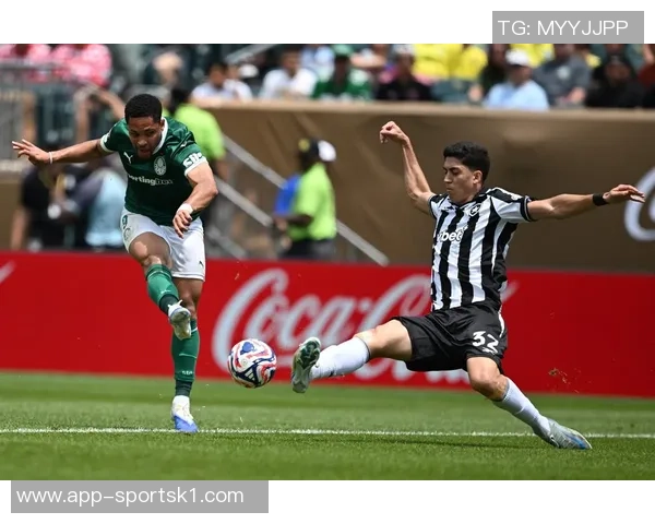 热苏斯倾向留在欧洲弗拉门戈与帕尔梅拉斯争抢球员意向明确